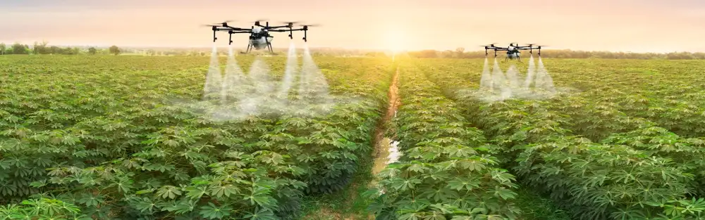 芒果视频 - 农业无人机在果园上空进行精准作业